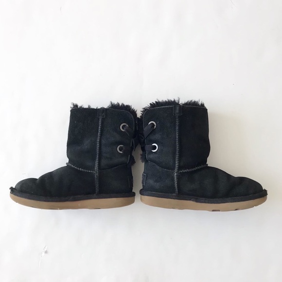 UGG black Bailey bow boots GUC - wear by the toes size 13 - Picture 2 of 9